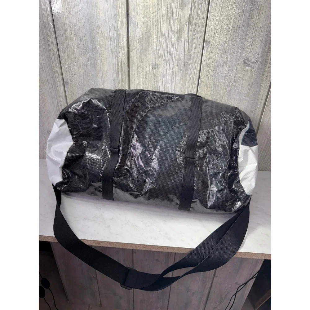 Rareform California Duffel Bag Silver Gold's Gym Resistance Band Crux Jump Rope